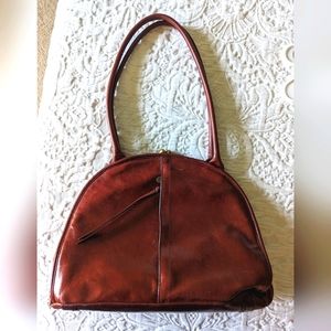 HOBO shoulder bag with button closure